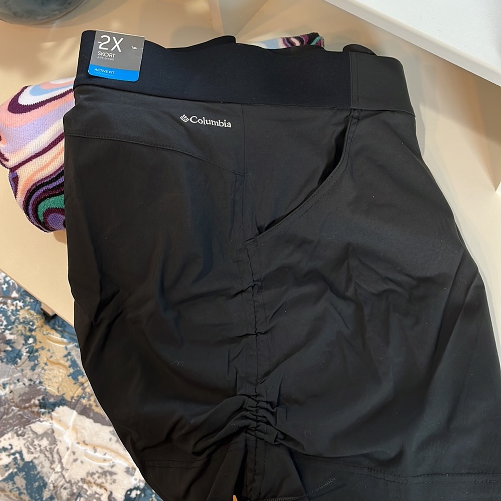 Columbia Woman’s Skort, Jupe-Short Style, Active fit. NEW W/TAGS